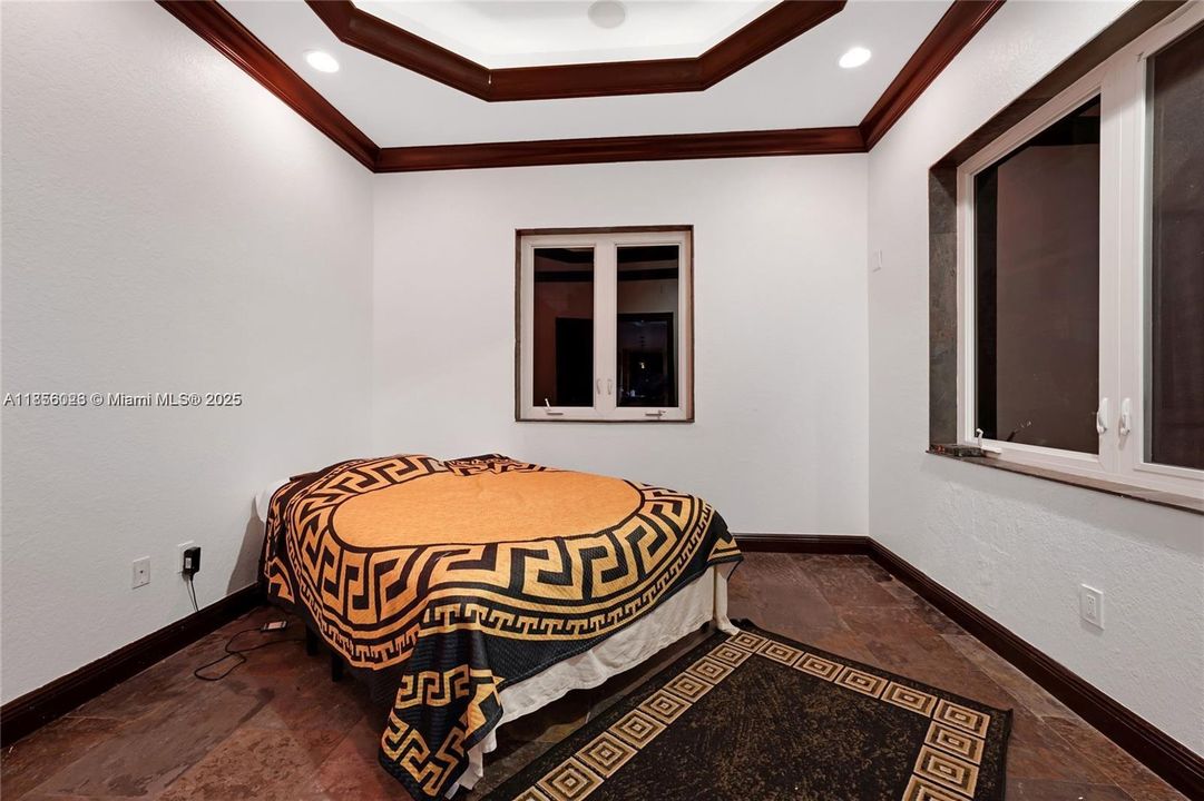 En Venta: $4,200,000 (6 camas, 4 baños, 4580 Pies cuadrados)