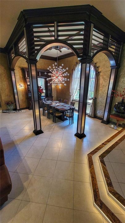 En Venta: $4,200,000 (6 camas, 4 baños, 4580 Pies cuadrados)