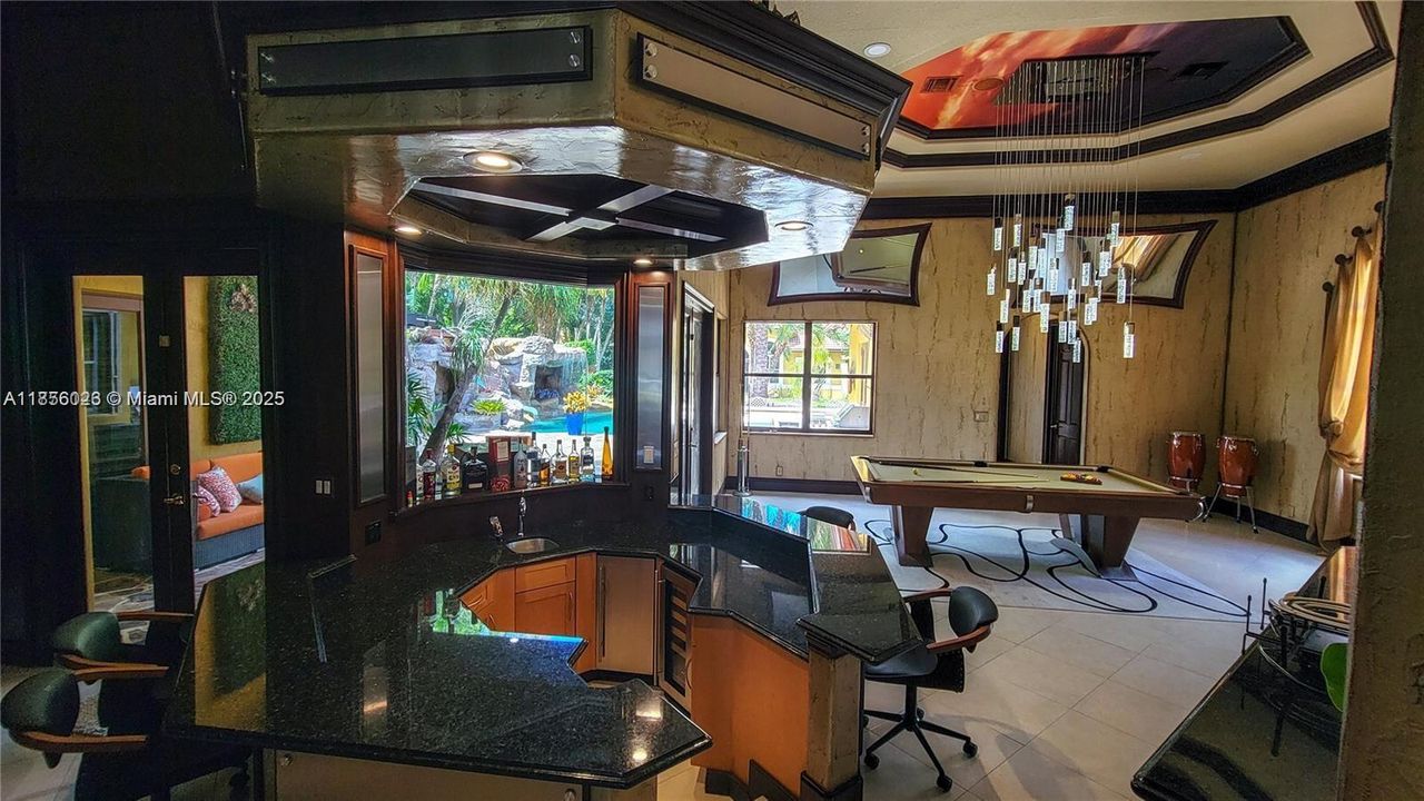 En Venta: $4,200,000 (6 camas, 4 baños, 4580 Pies cuadrados)