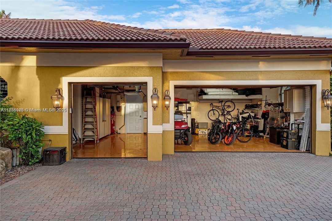 En Venta: $4,200,000 (6 camas, 4 baños, 4580 Pies cuadrados)