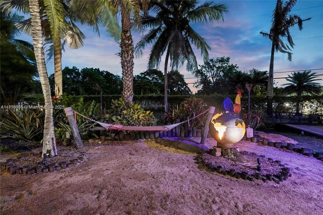 En Venta: $4,200,000 (6 camas, 4 baños, 4580 Pies cuadrados)