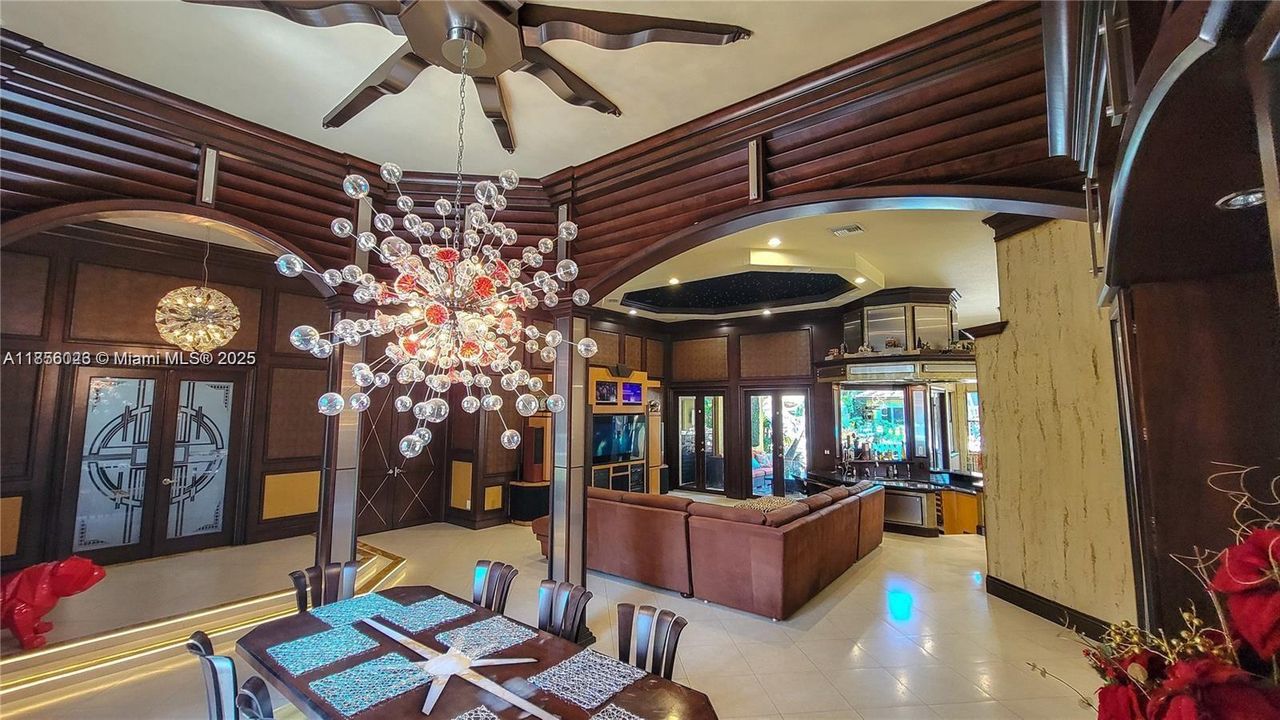 En Venta: $4,200,000 (6 camas, 4 baños, 4580 Pies cuadrados)