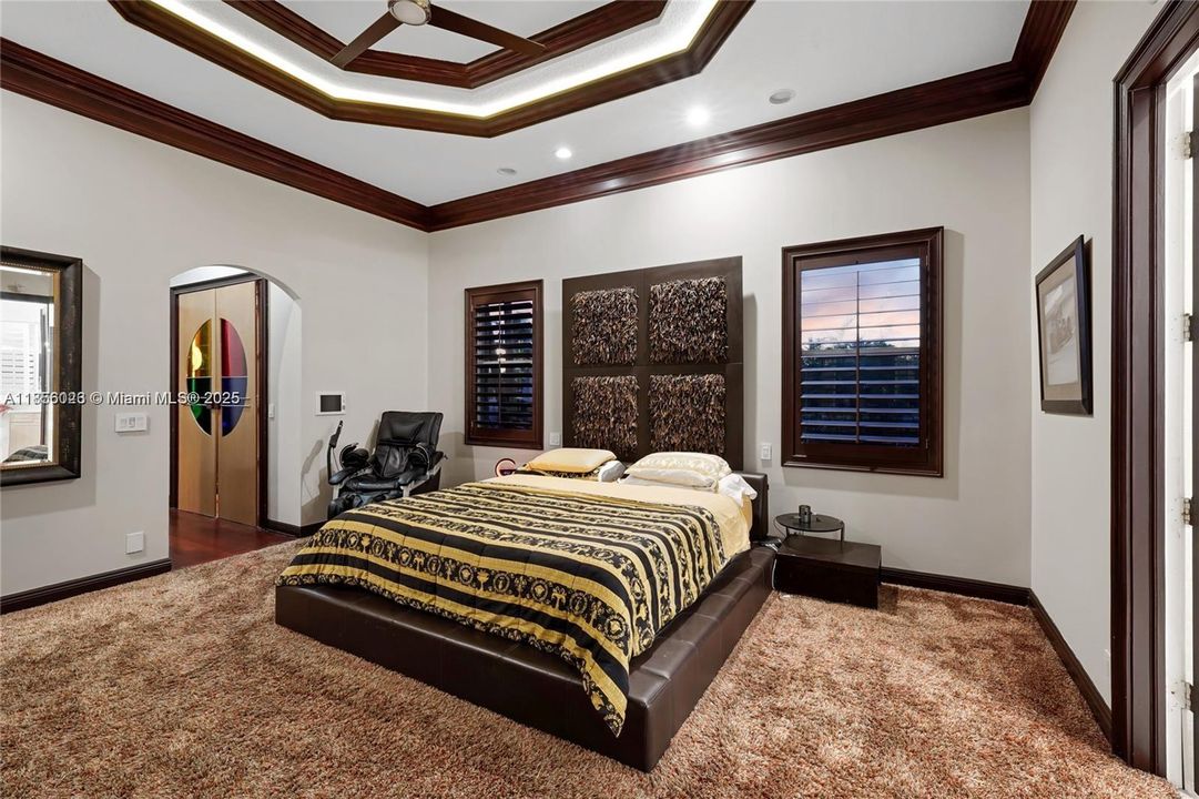 En Venta: $4,200,000 (6 camas, 4 baños, 4580 Pies cuadrados)