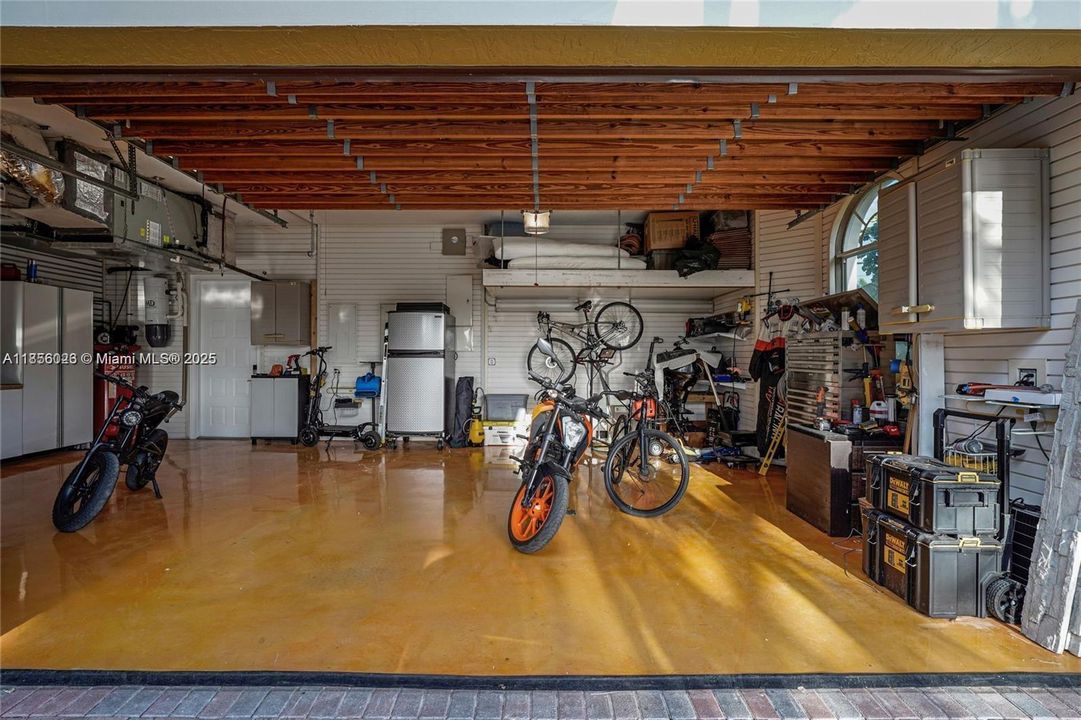 En Venta: $4,200,000 (6 camas, 4 baños, 4580 Pies cuadrados)