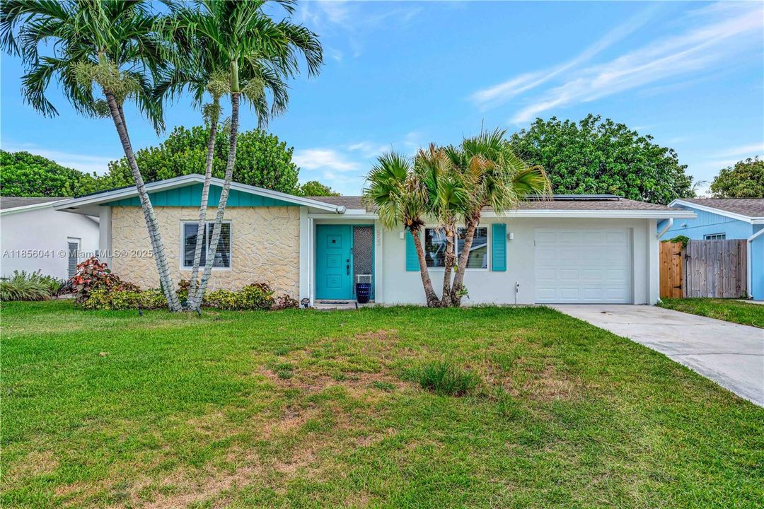 合同活跃: $485,000 (3 贝兹, 2 浴室, 1189 平方英尺)