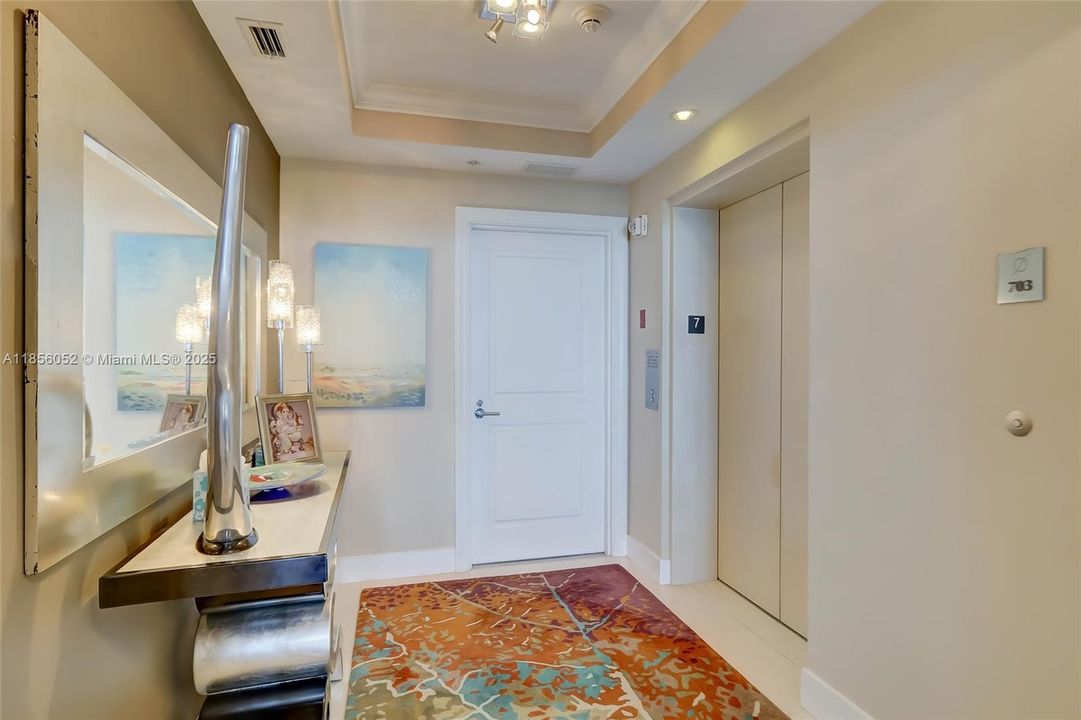 Active With Contract: $6,500 (2 beds, 2 baths, 1975 Square Feet)