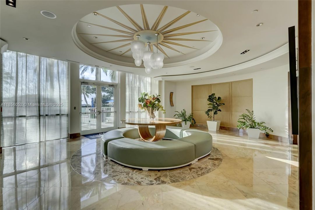 Active With Contract: $6,500 (2 beds, 2 baths, 1975 Square Feet)