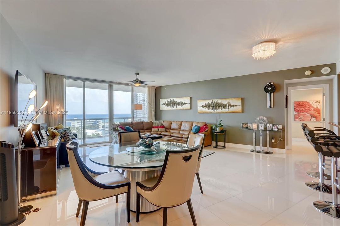 Active With Contract: $6,500 (2 beds, 2 baths, 1975 Square Feet)