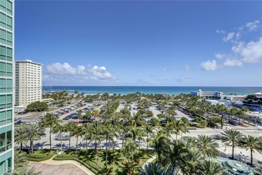 Active With Contract: $6,500 (2 beds, 2 baths, 1975 Square Feet)