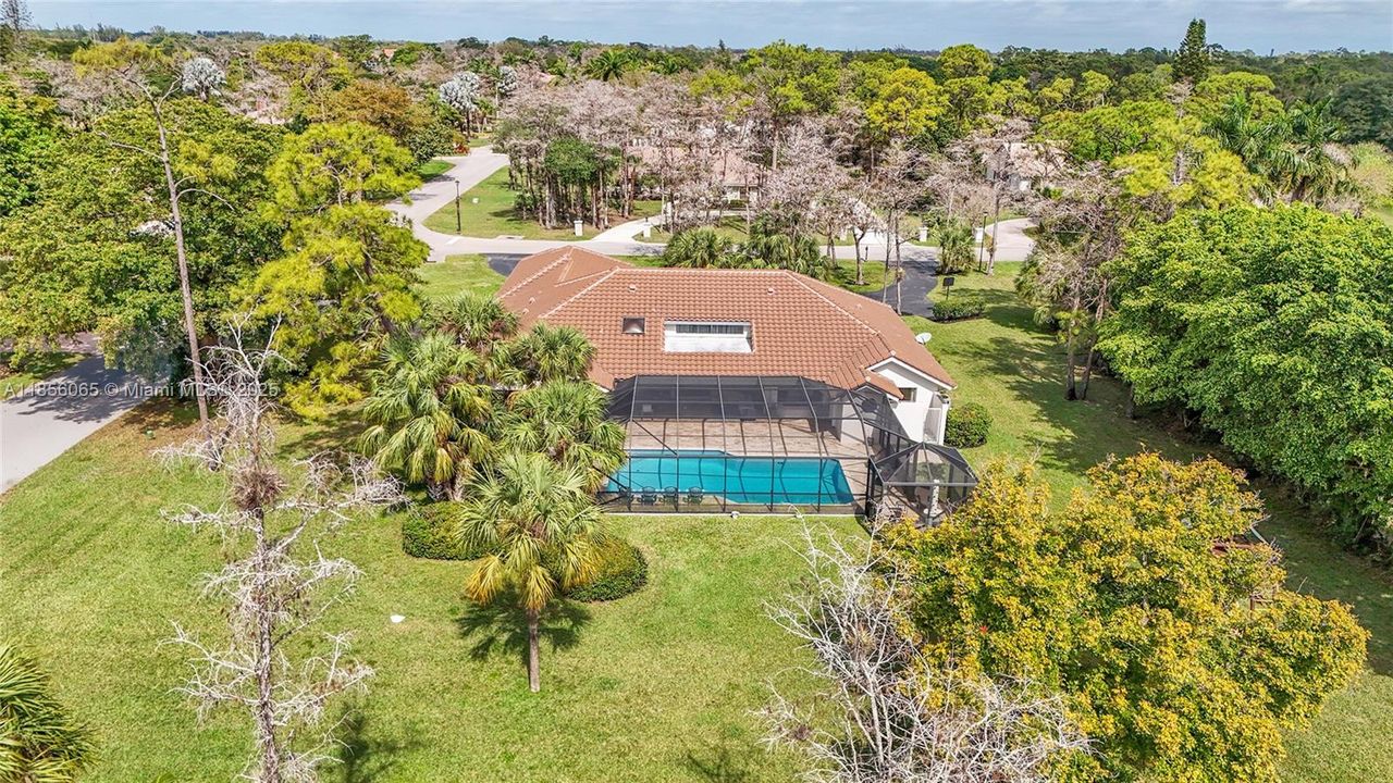 Недавно продано: $1,175,000 (4 спален, 3 ванн, 3358 Квадратных фут)