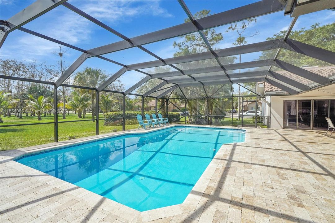 Недавно продано: $1,175,000 (4 спален, 3 ванн, 3358 Квадратных фут)