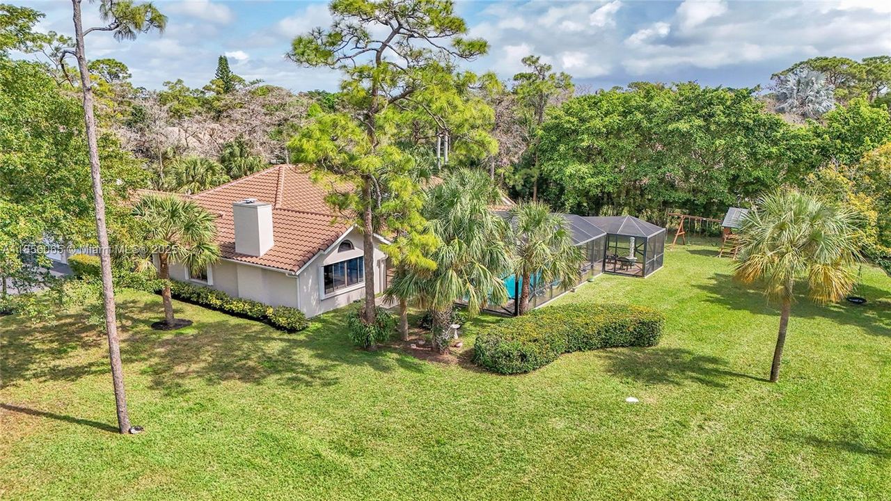 Недавно продано: $1,175,000 (4 спален, 3 ванн, 3358 Квадратных фут)