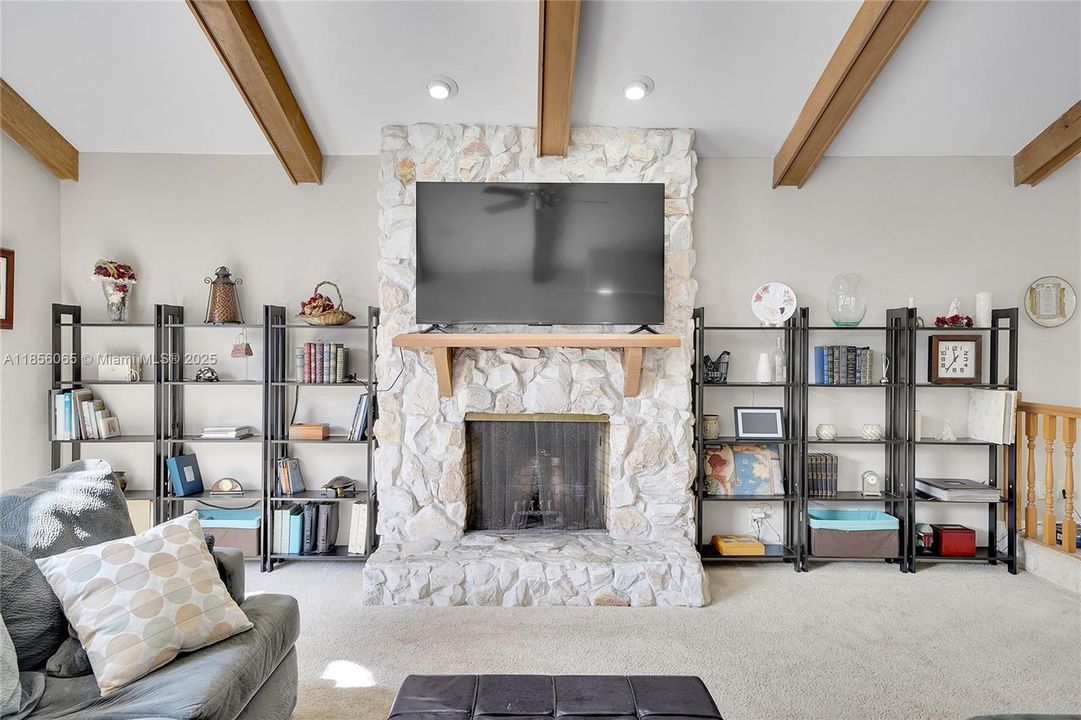 Недавно продано: $1,175,000 (4 спален, 3 ванн, 3358 Квадратных фут)