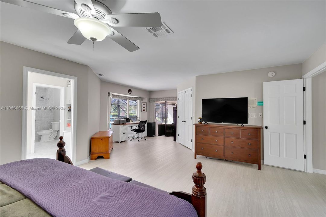 Недавно продано: $1,175,000 (4 спален, 3 ванн, 3358 Квадратных фут)