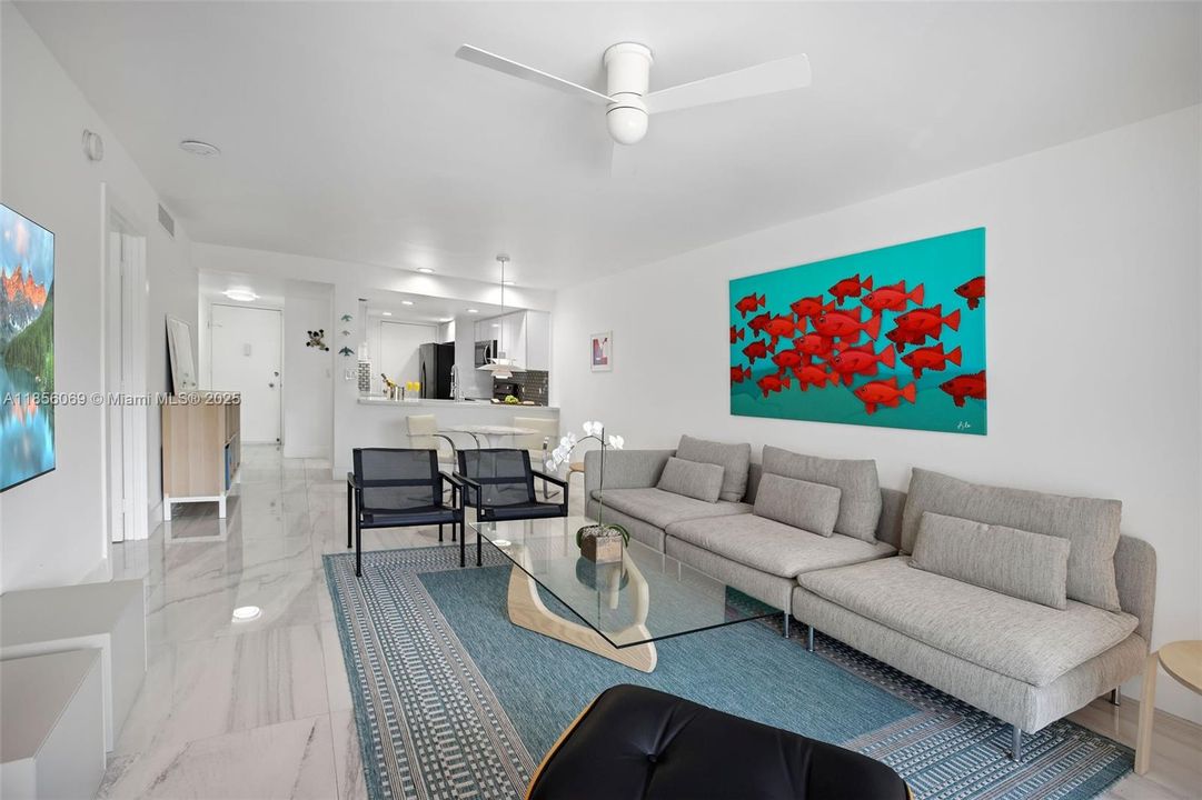 待售: $520,000 (1 贝兹, 1 浴室, 784 平方英尺)