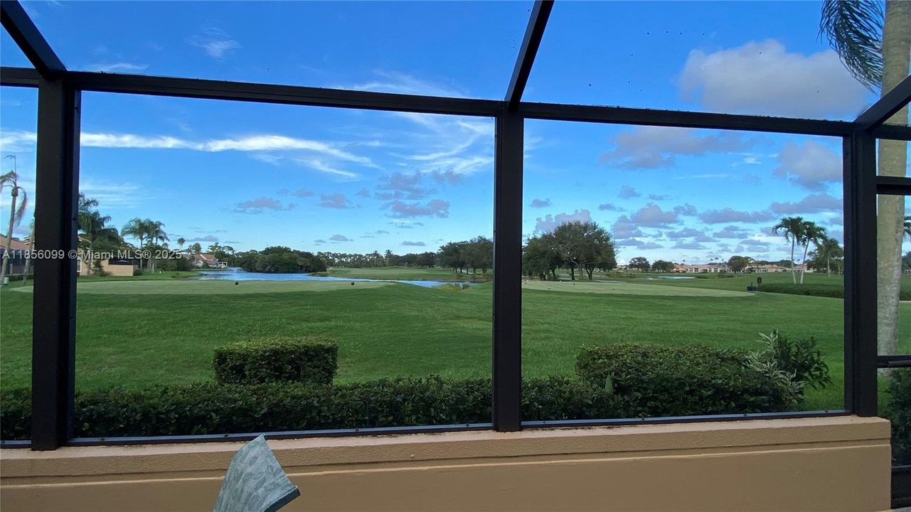 Recently Rented: $7,800 (3 beds, 2 baths, 1850 Square Feet)