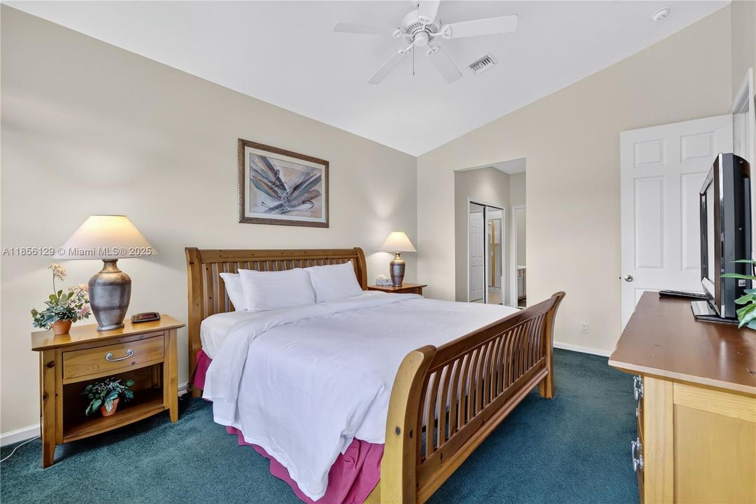 待售: $349,000 (3 贝兹, 2 浴室, 1866 平方英尺)