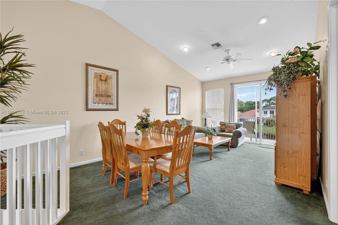 待售: $349,000 (3 贝兹, 2 浴室, 1866 平方英尺)