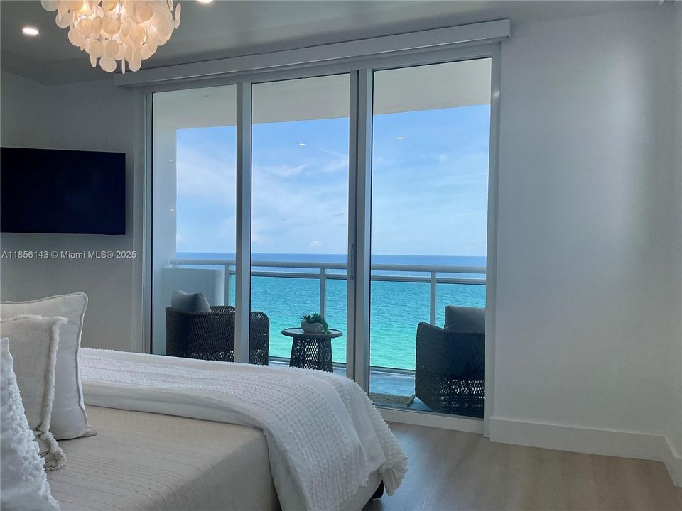 Recently Rented: $4,900 (2 beds, 2 baths, 1208 Square Feet)