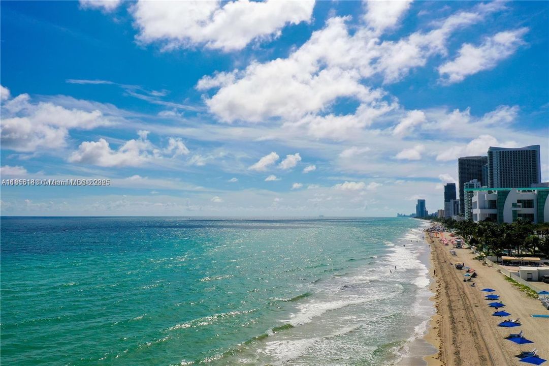 Recently Rented: $4,900 (2 beds, 2 baths, 1208 Square Feet)