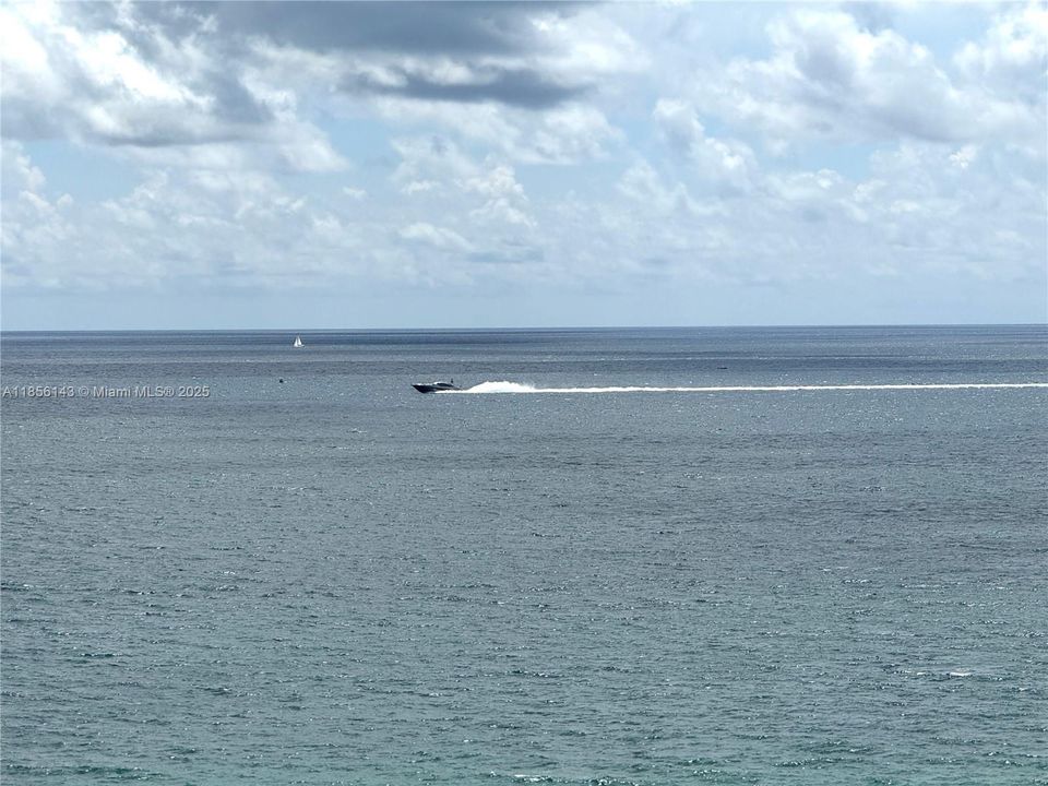 Recently Rented: $4,900 (2 beds, 2 baths, 1208 Square Feet)