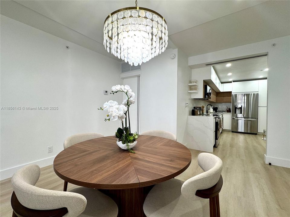 Recently Rented: $4,900 (2 beds, 2 baths, 1208 Square Feet)