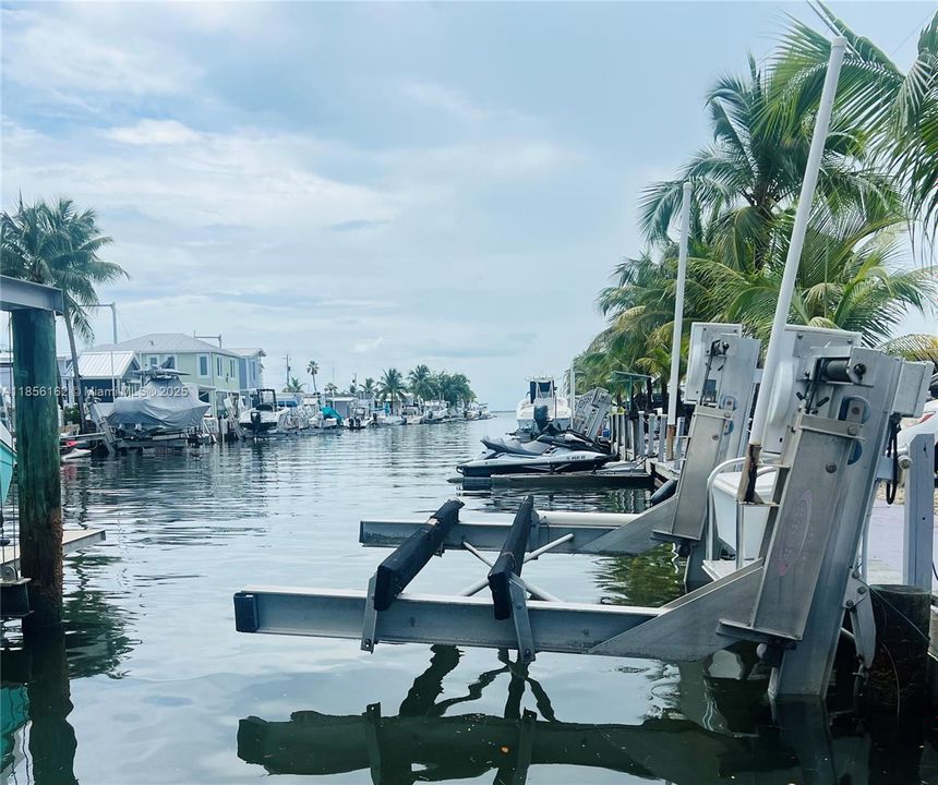 43’ Dock with 15,000 lb Boat Lift