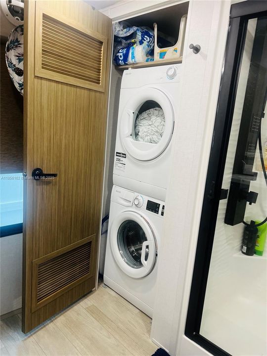 Stackable Washer & Dryer