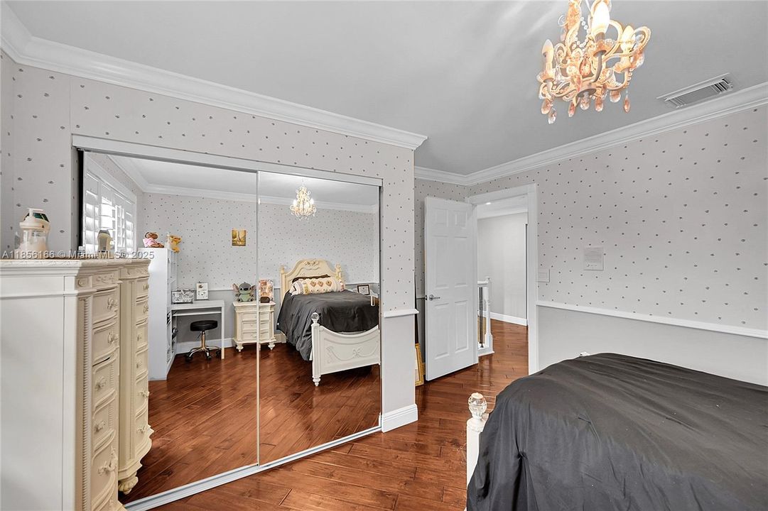 En Venta: $860,000 (4 camas, 3 baños, 2133 Pies cuadrados)