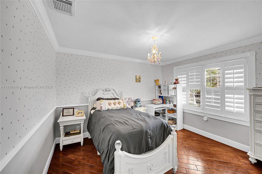 En Venta: $860,000 (4 camas, 3 baños, 2133 Pies cuadrados)