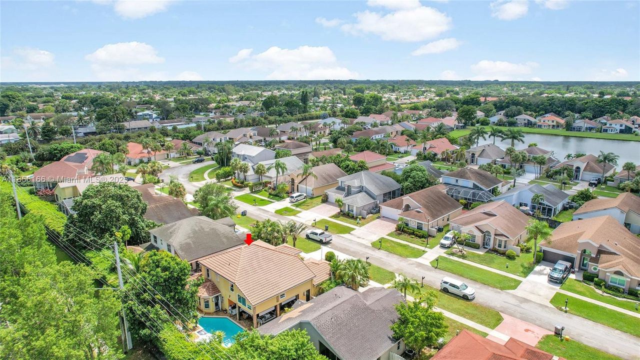 En Venta: $860,000 (4 camas, 3 baños, 2133 Pies cuadrados)