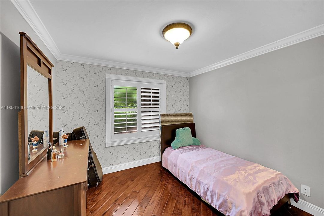 En Venta: $860,000 (4 camas, 3 baños, 2133 Pies cuadrados)