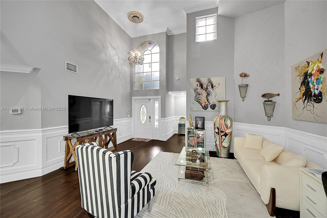 En Venta: $860,000 (4 camas, 3 baños, 2133 Pies cuadrados)