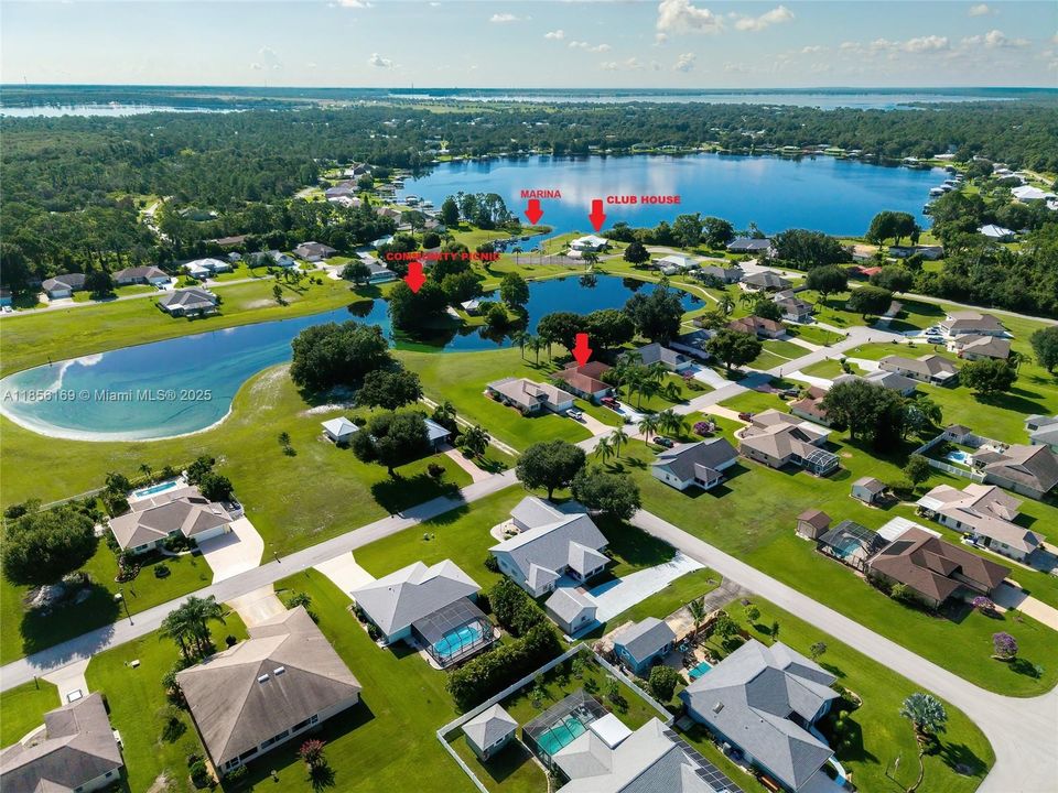 最近售出: $349,000 (3 贝兹, 2 浴室, 1694 平方英尺)