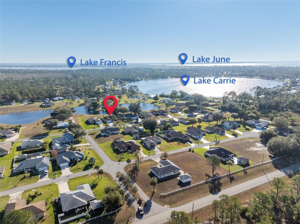 最近售出: $349,000 (3 贝兹, 2 浴室, 1694 平方英尺)