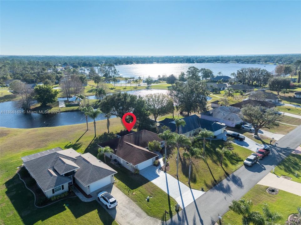 最近售出: $349,000 (3 贝兹, 2 浴室, 1694 平方英尺)