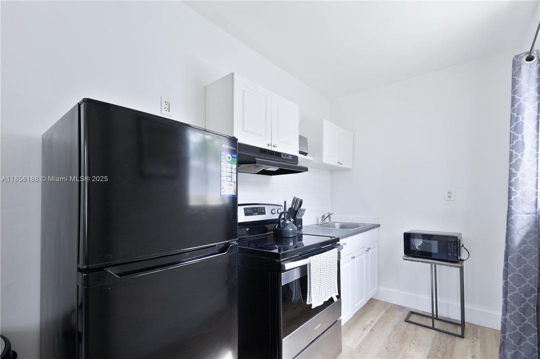 最近售出: $485,000 (0 贝兹, 0 浴室, 931 平方英尺)