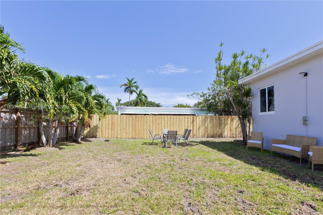 最近售出: $485,000 (0 贝兹, 0 浴室, 931 平方英尺)