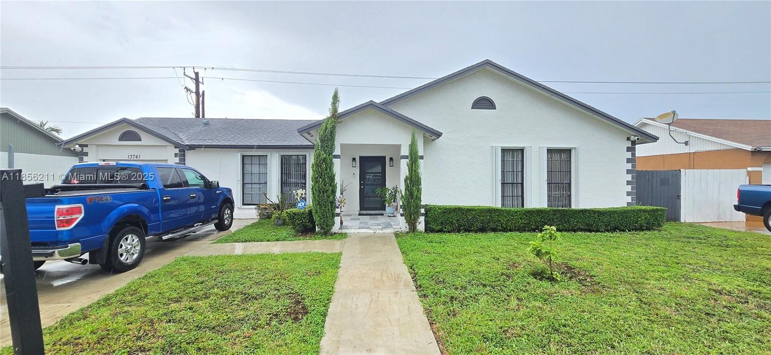 Недавно продано: $650,000 (3 спален, 2 ванн, 1578 Квадратных фут)