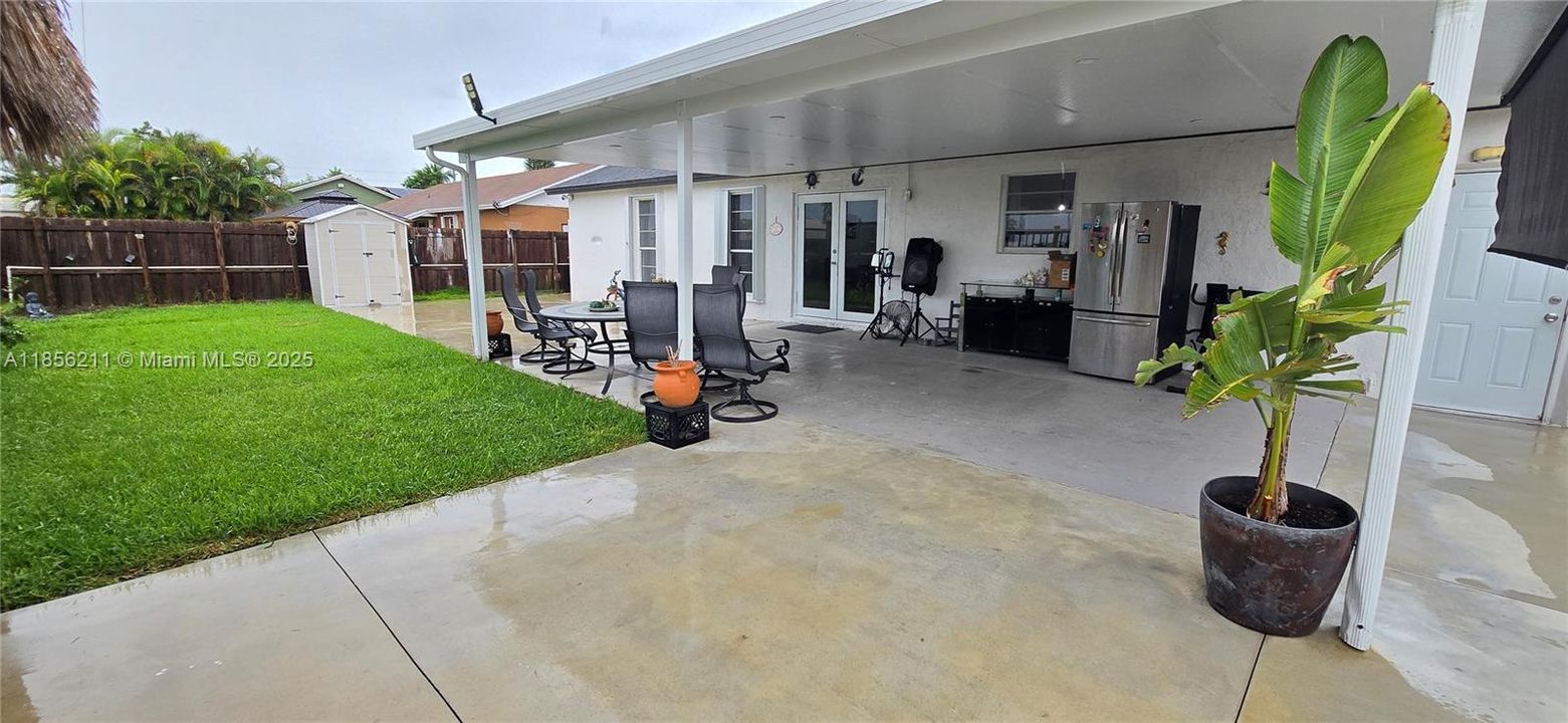 Недавно продано: $650,000 (3 спален, 2 ванн, 1578 Квадратных фут)