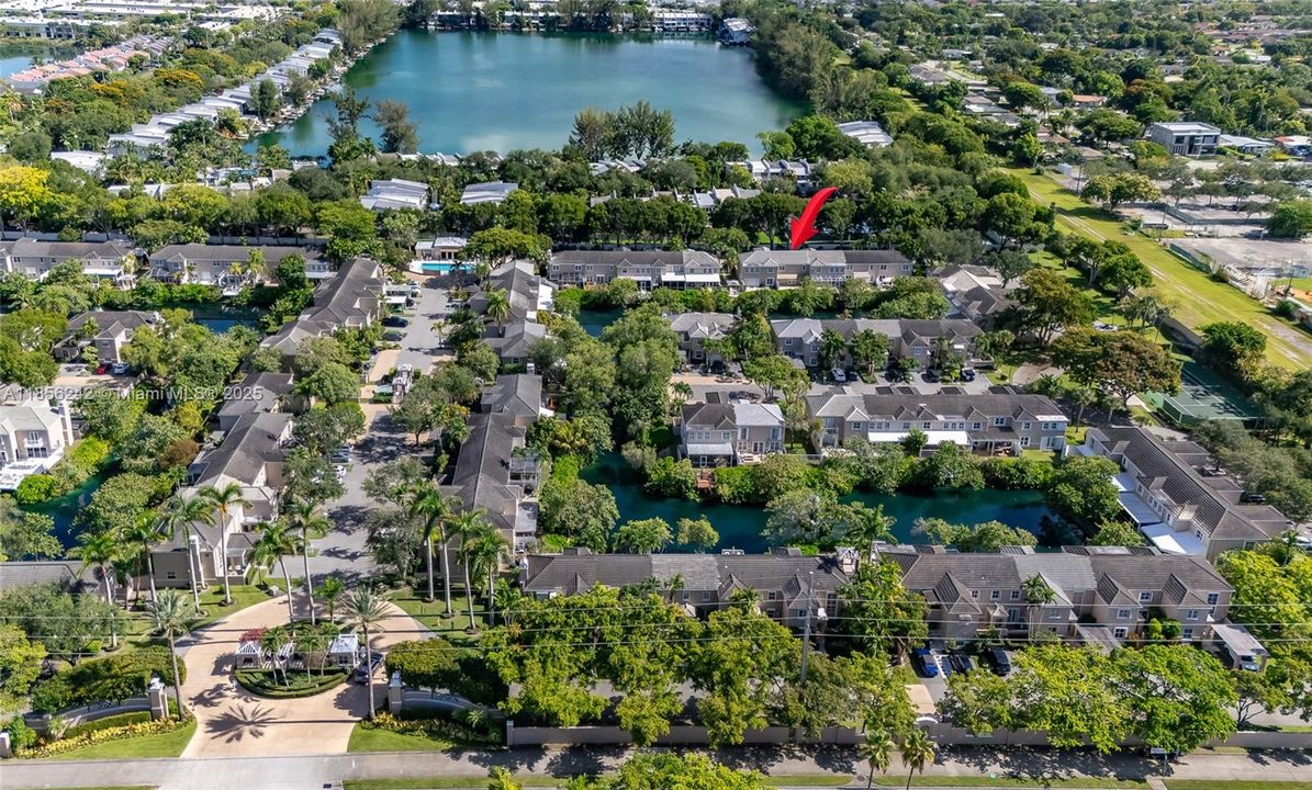 Vendido Recientemente: $785,000 (2 camas, 2 baños, 1456 Pies cuadrados)