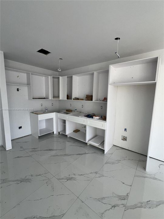 На продажу: $770,000 (0 спален, 0 ванн, 2144 Квадратных фут)