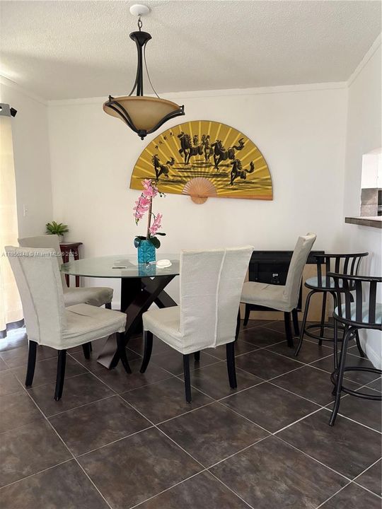 En Venta: $399,000 (3 camas, 2 baños, 1638 Pies cuadrados)