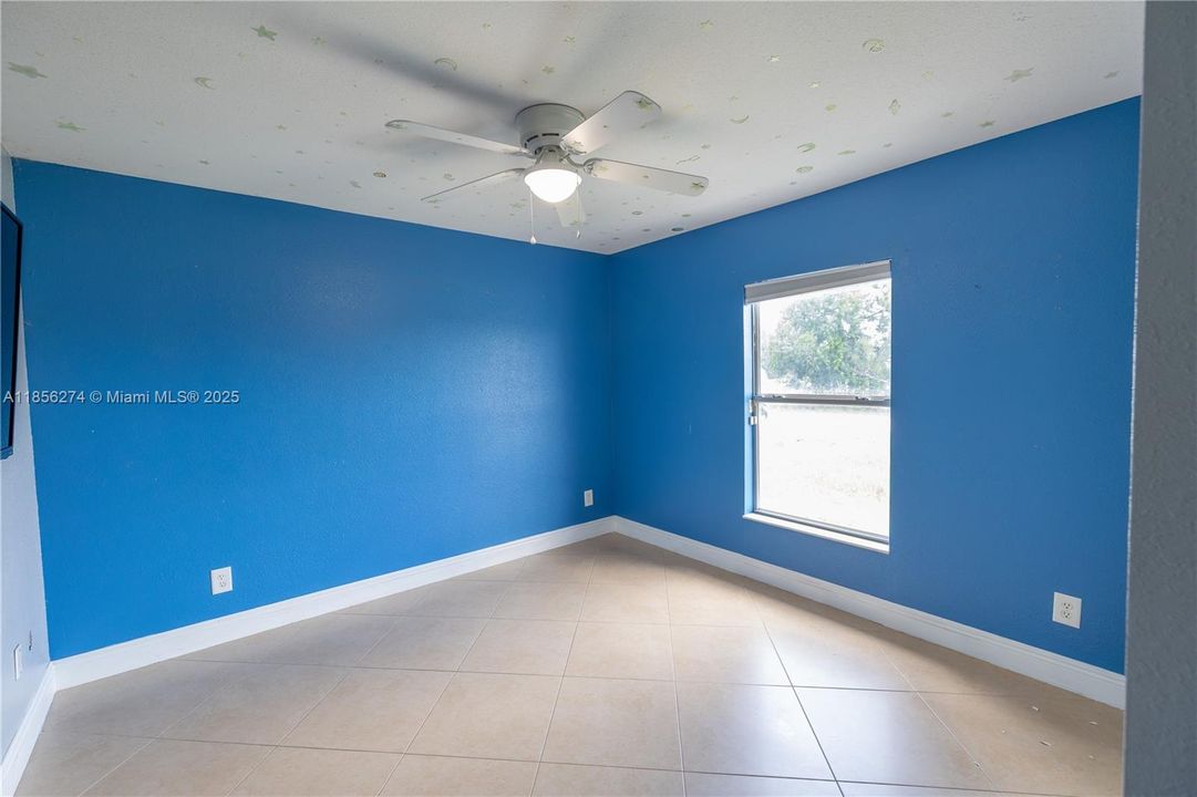 Recently Rented: $2,100 (4 beds, 2 baths, 0 Square Feet)