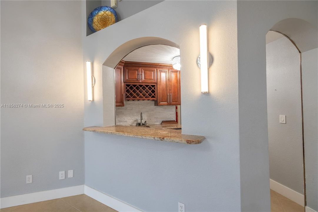 Recently Rented: $2,100 (4 beds, 2 baths, 0 Square Feet)