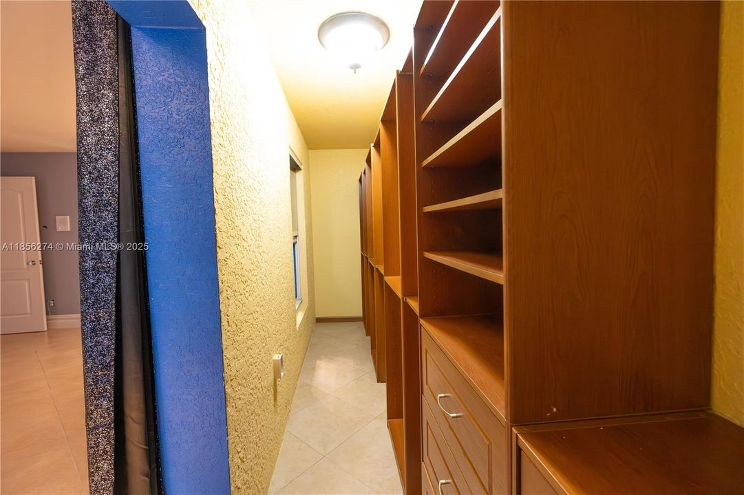 Recently Rented: $2,100 (4 beds, 2 baths, 0 Square Feet)