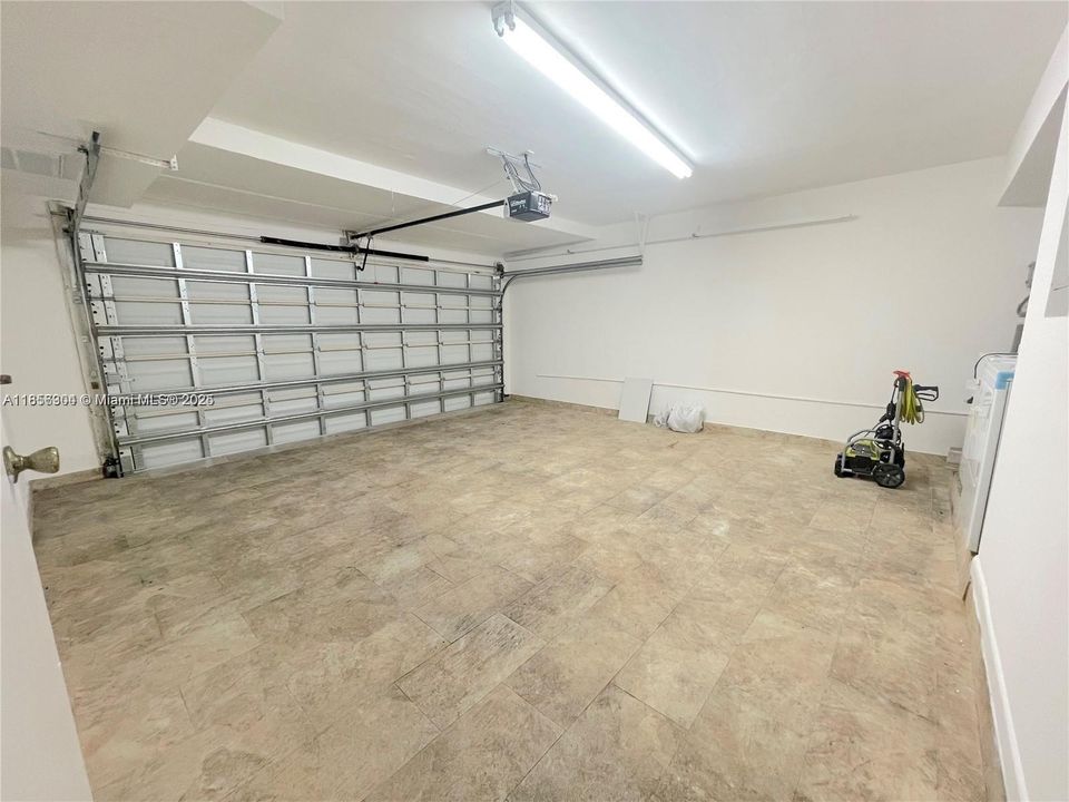 Active With Contract: $4,300 (4 beds, 3 baths, 2152 Square Feet)