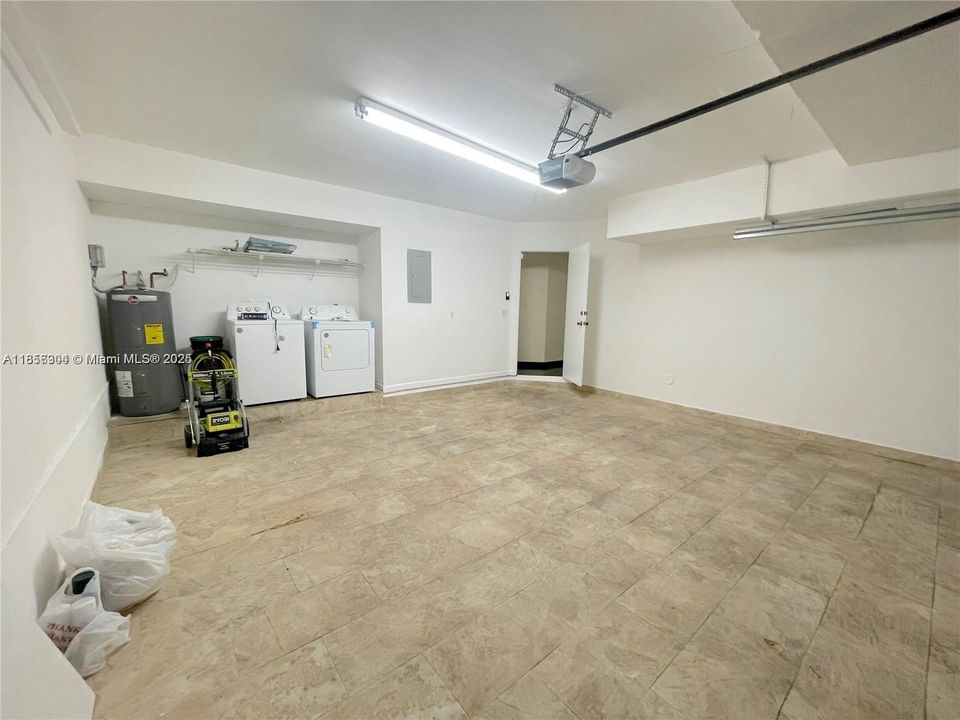 Active With Contract: $4,300 (4 beds, 3 baths, 2152 Square Feet)