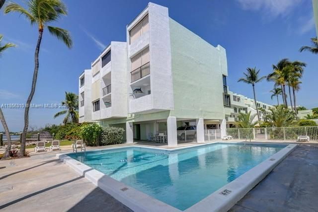 Beautiful Ocean Front Heated Pool