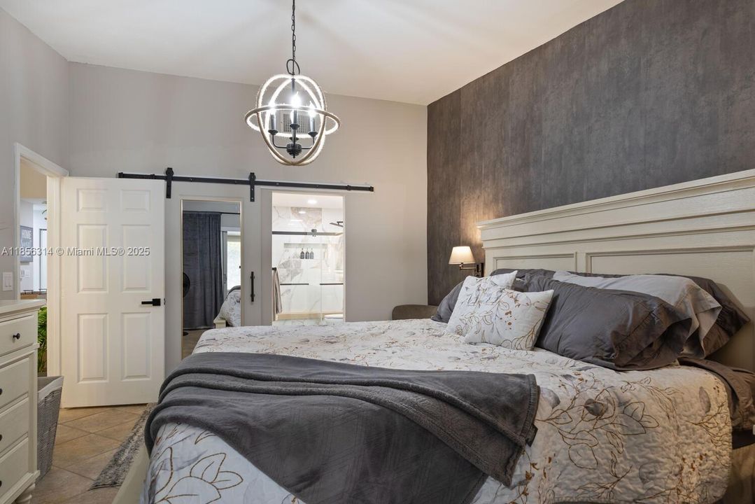 Недавно продано: $392,500 (2 спален, 2 ванн, 1183 Квадратных фут)